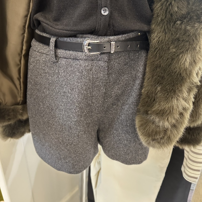 AVECNOUS韓國代購㊣女裝新品熱賣人氣時尚短褲不含腰帶羊毛AVECNOUS短褲圖色2