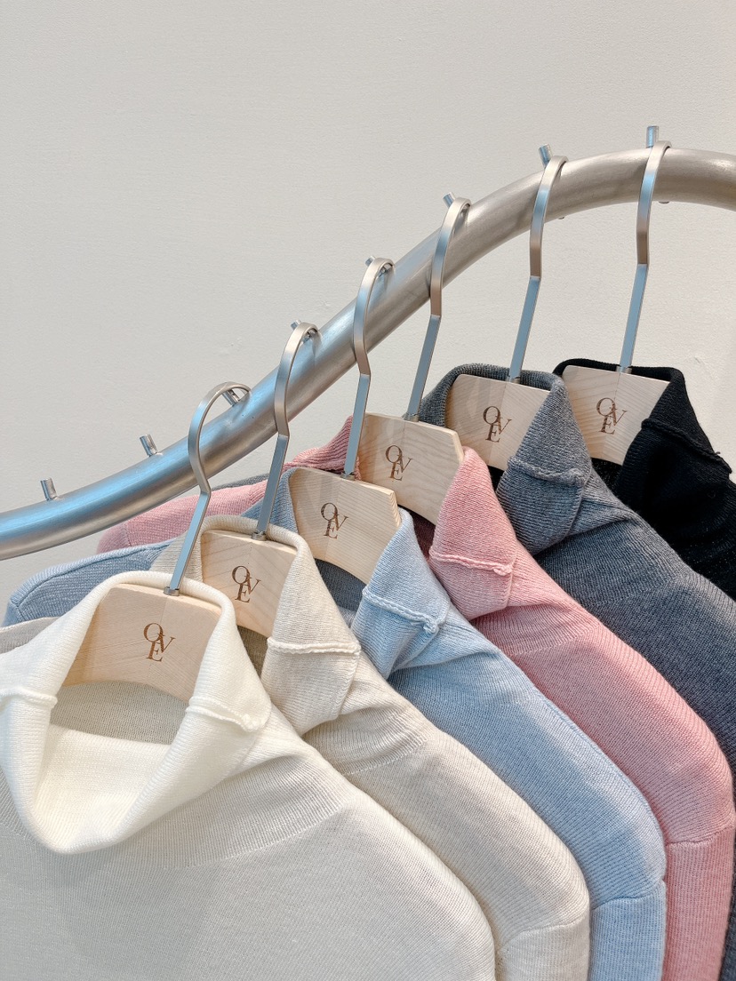 OVE東大門㊣實拍女士新品真品推薦時尚熱賣職業25秋冬長袖T恤OVE長袖T恤