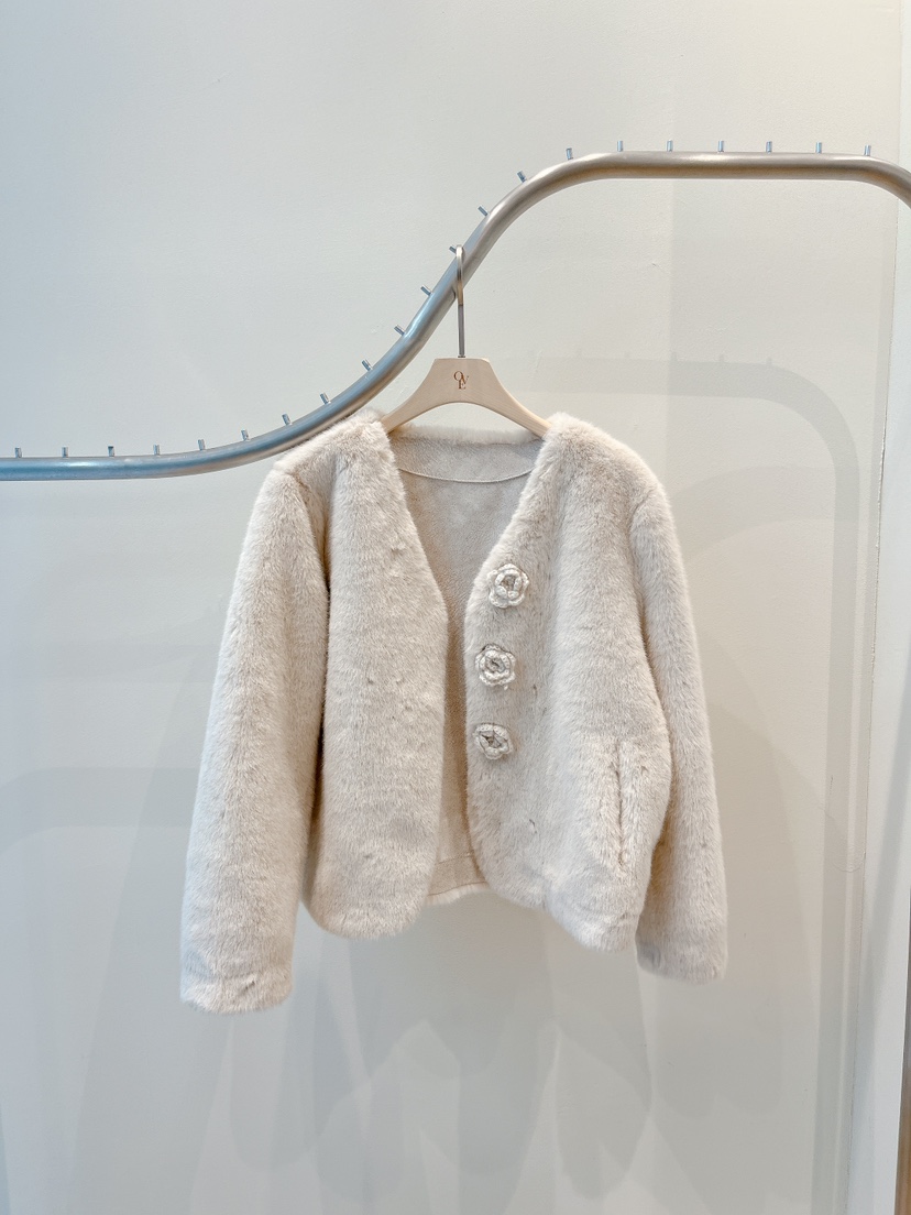 OVE韓國代購㊣女裝新品推薦真品時尚休閑職業25秋冬短款大衣皮草OVE短款大衣圖色2