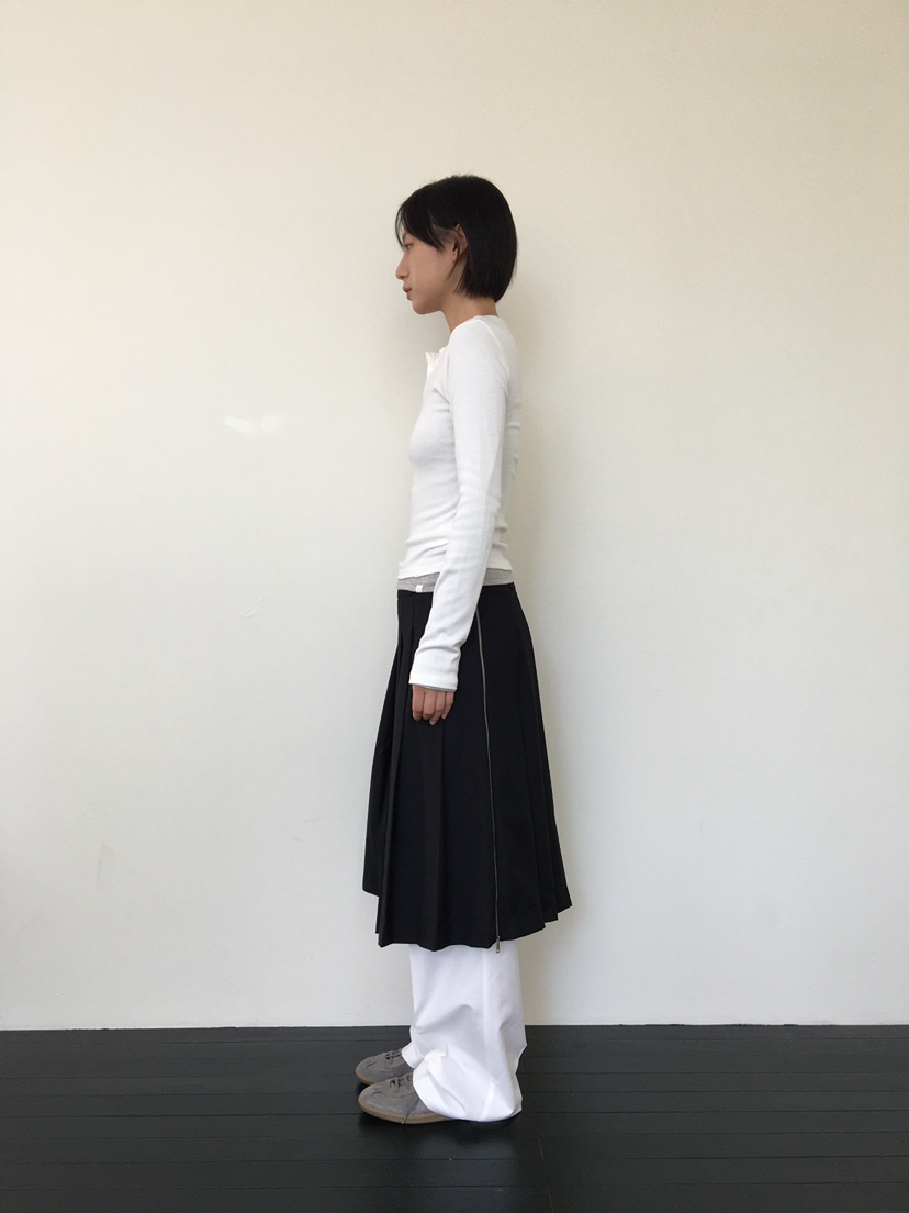 CCW韓國直郵㊣女士新品休閑職業25秋冬真品人氣熱賣長袖T恤CCW--NYUNYU長袖T恤