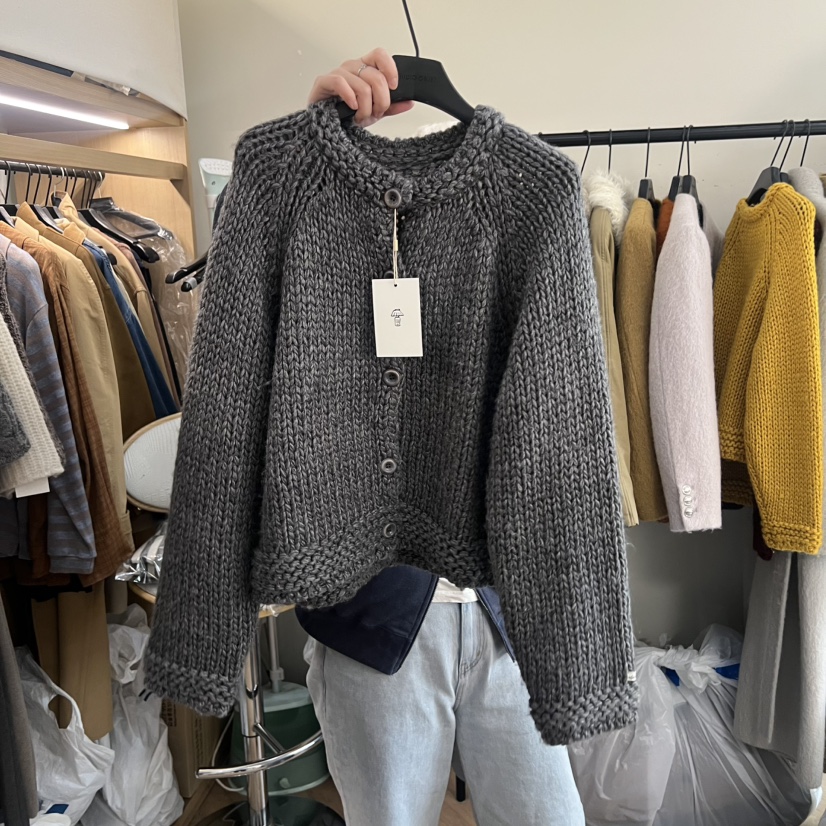 OBJET東大門㊣代購女士新款熱賣25秋冬真品時尚毛衣手工羊毛love us u/OBJET毛衣圖色3