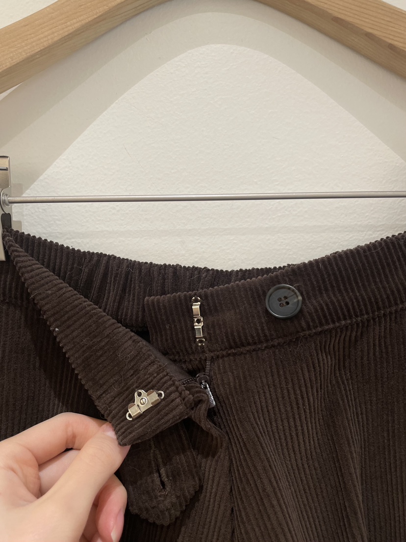 OBSESS東大門㊣代購女裝新品推薦職業熱賣人氣25秋冬短褲燈芯絨OBSESS/EARLY BIRD短褲