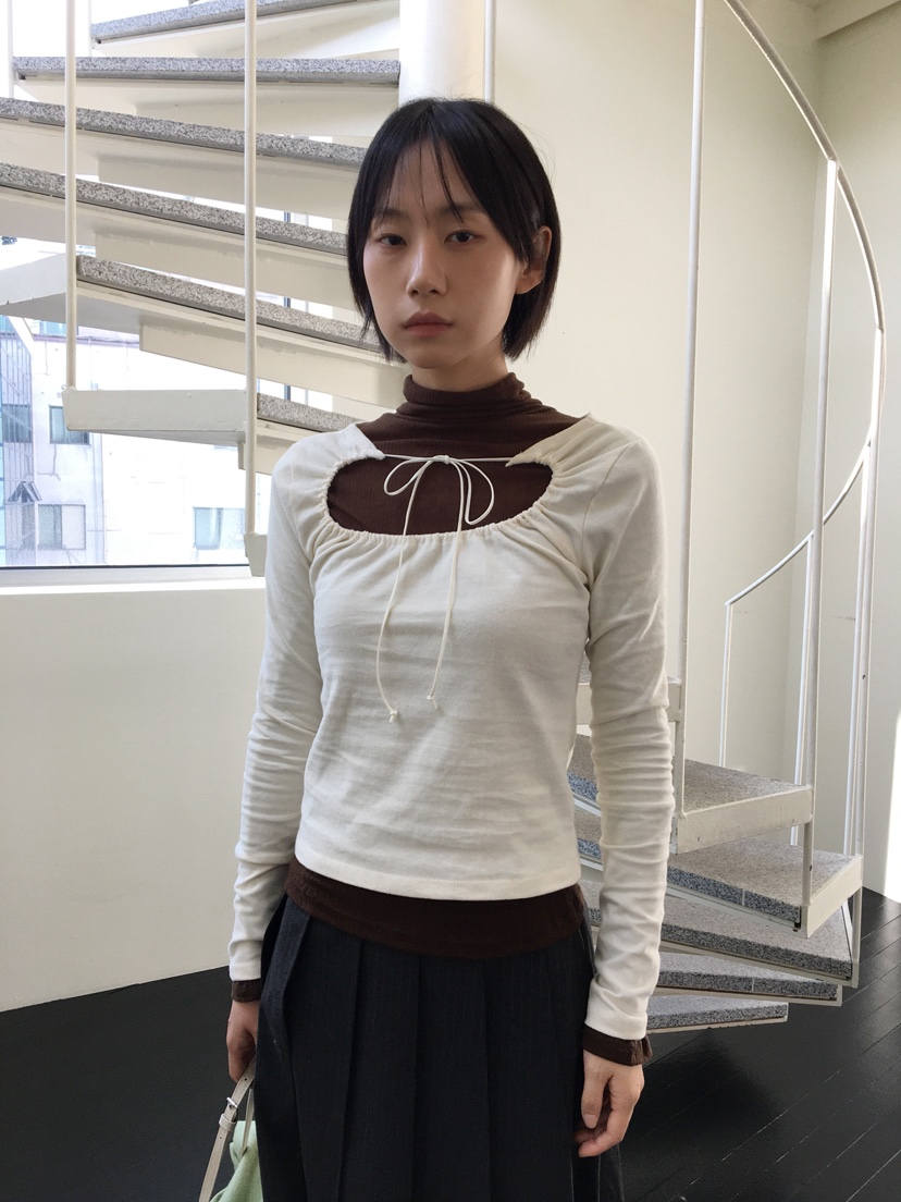 CCW韓國代購㊣女士新品熱賣25秋冬休閑推薦時尚真品長袖T恤CCW--NYUNYU長袖T恤