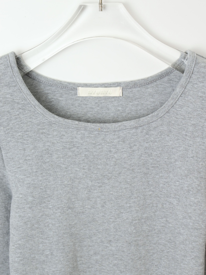 CCW韓國代購㊣女士新款熱賣真品職業休閑人氣時尚推薦長袖T恤CCW--NYUNYU長袖T恤