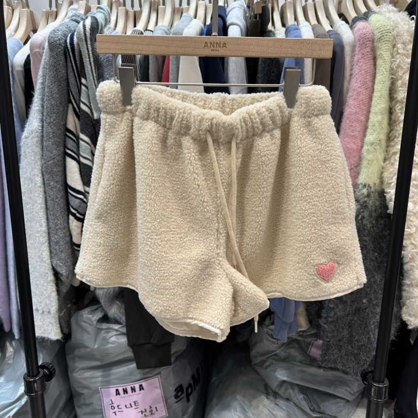 ANNA-P韓國直郵㊣女裝新品推薦人氣真品時尚25秋冬短褲毛絨ANNA-P短褲圖色1