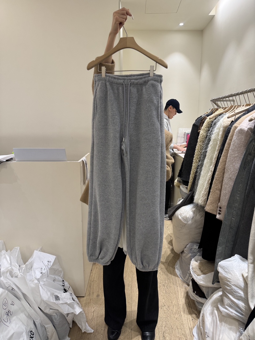 FLOWER-L東大門㊣代購女裝新款時尚推薦25秋冬人氣休閑褲抓絨FLOWER-L休閑褲圖色2