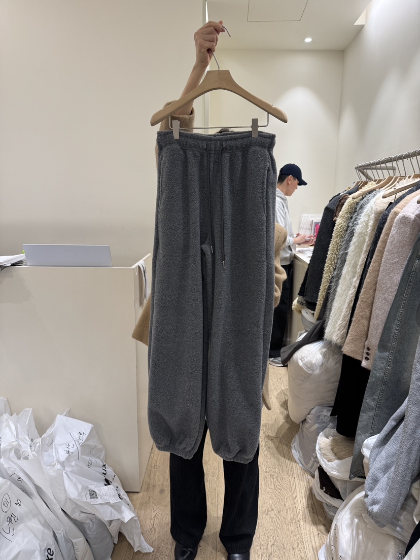 FLOWER-L東大門㊣代購女裝新款時尚推薦25秋冬人氣休閑褲抓絨FLOWER-L休閑褲圖色3