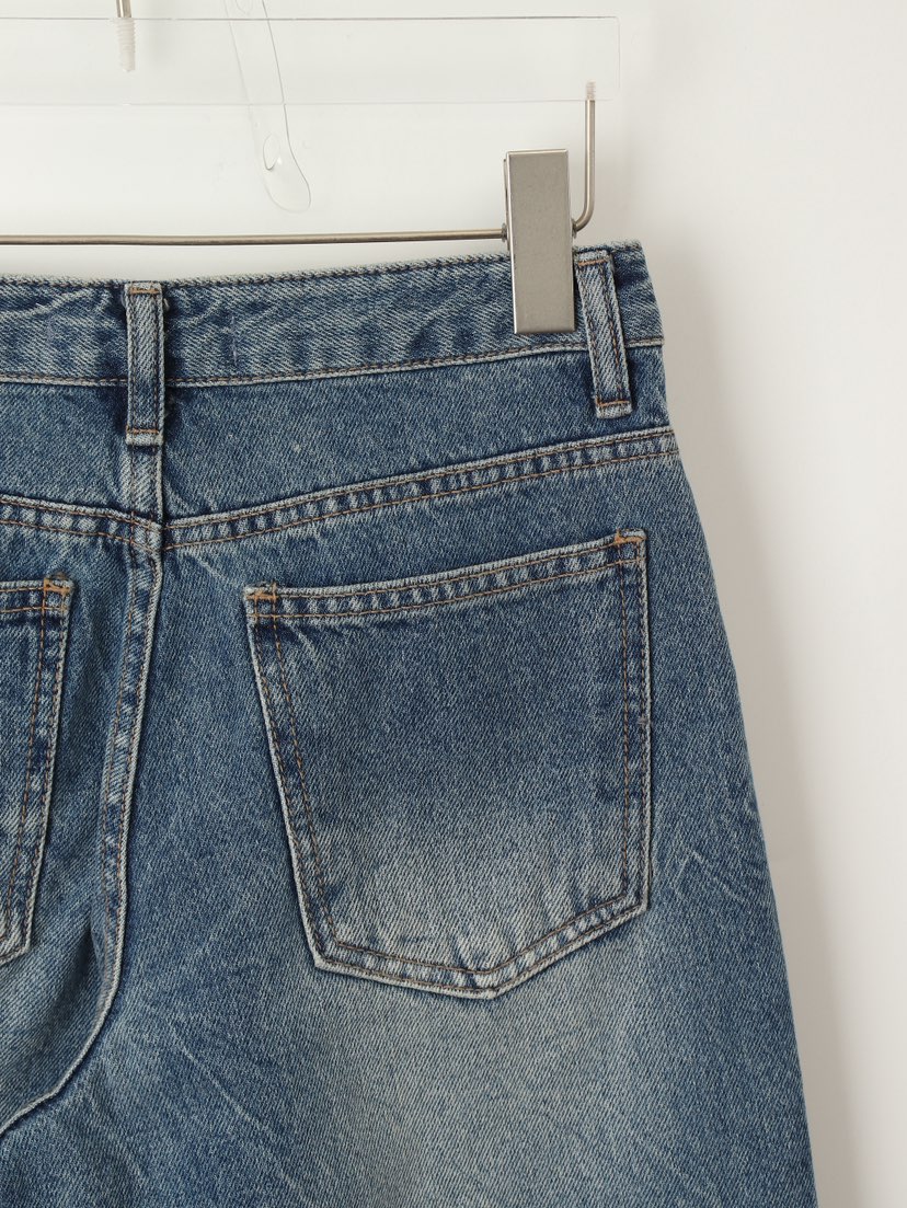 CCW東大門㊣直郵女士新款真品時尚人氣職業休閑25秋冬牛仔褲破洞CCW--NYUNYU牛仔褲