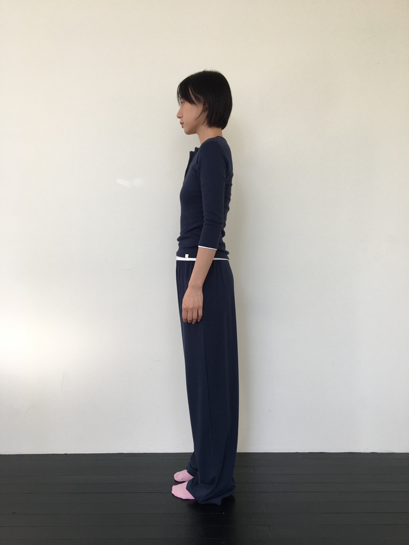 CCW東大門㊣直郵女士新款人氣時尚推薦25秋冬熱賣職業長袖T恤CCW--NYUNYU長袖T恤