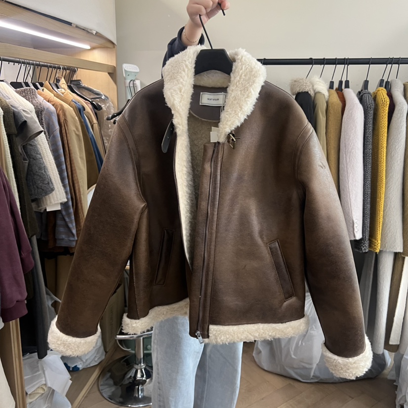 OBJET東大門㊣直郵女士新款休閑真品人氣職業推薦夾克羊毛披肩love us u/OBJET夾克圖色1