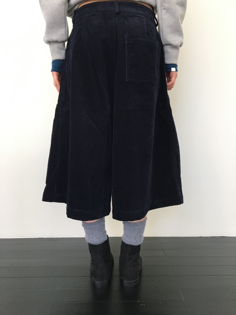 CCW東大門㊣直郵女士新品推薦熱賣休閑職業時尚真品25秋冬短褲CCW--NYUNYU短褲