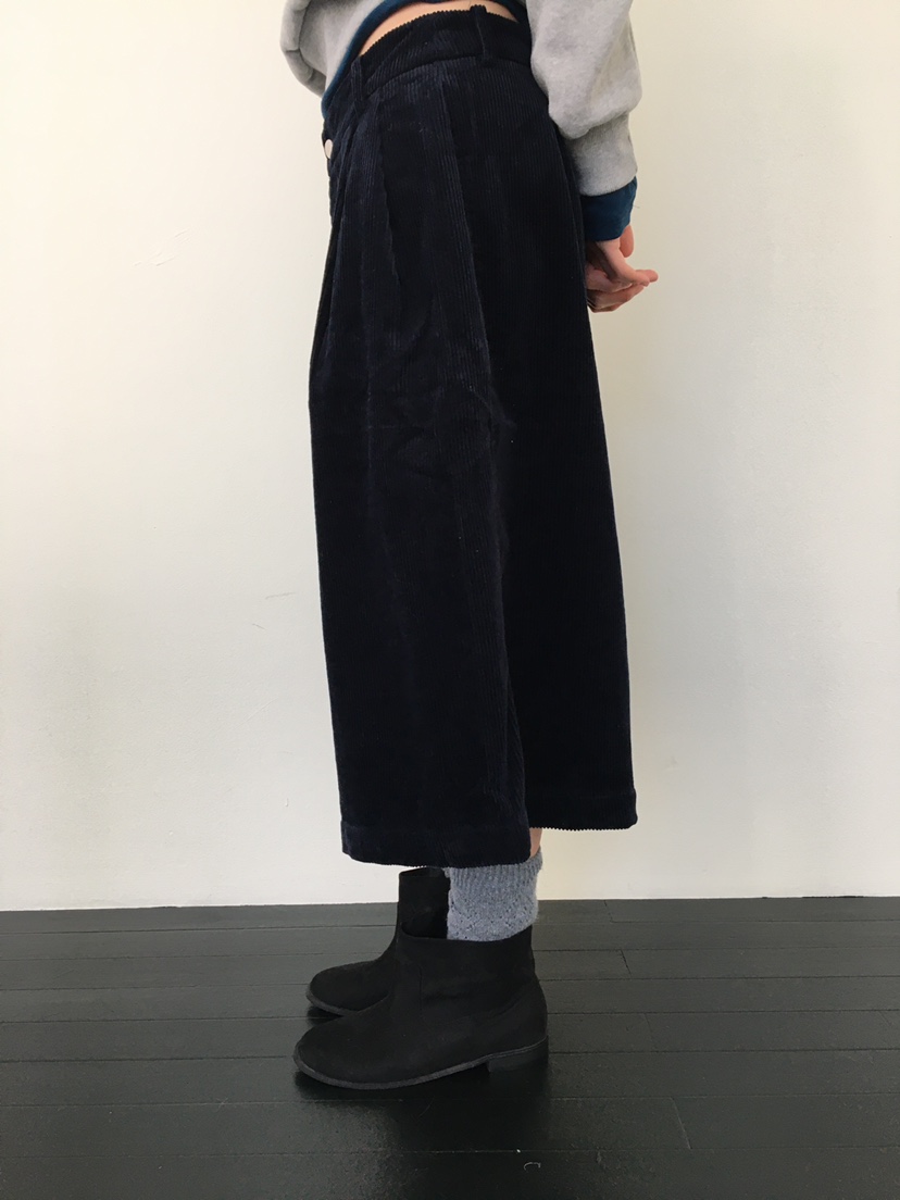 CCW東大門㊣直郵女士新品推薦熱賣休閑職業時尚真品25秋冬短褲CCW--NYUNYU短褲