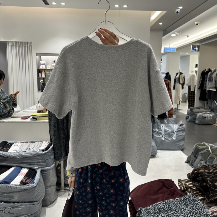 COMBO東大門㊣代購女士新品休閑25秋冬人氣真品熱賣推薦T恤COM_BOT恤