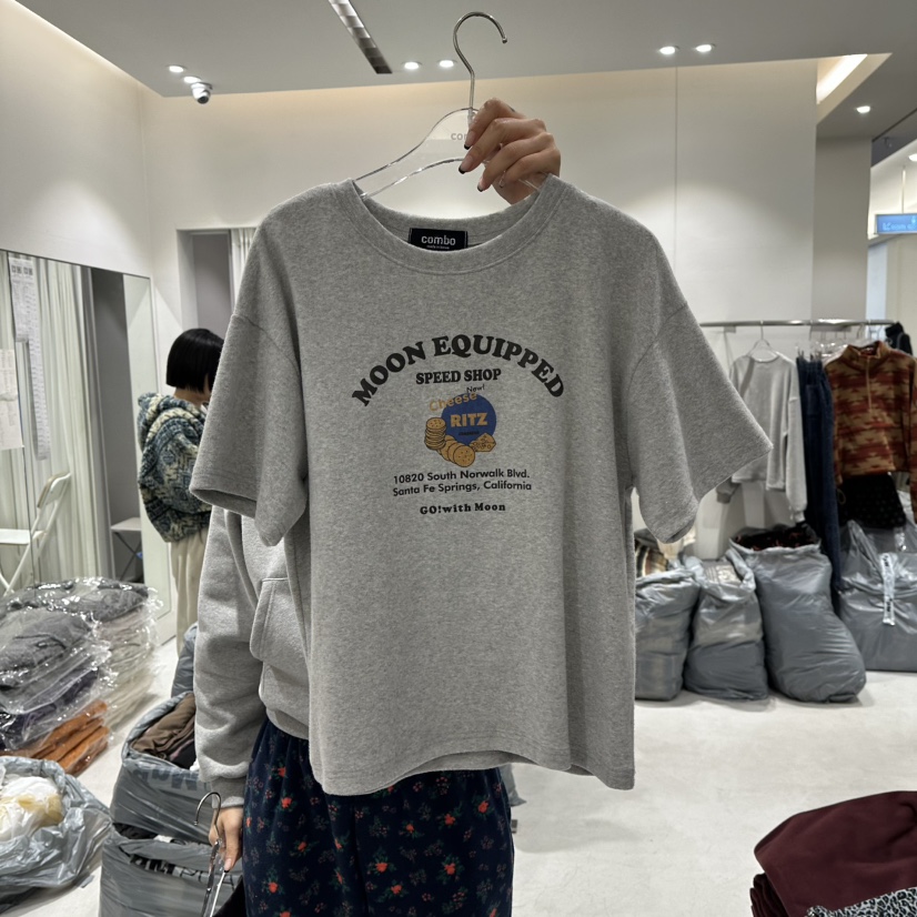 COMBO東大門㊣代購女士新品休閑25秋冬人氣真品熱賣推薦T恤COM_BOT恤圖色2