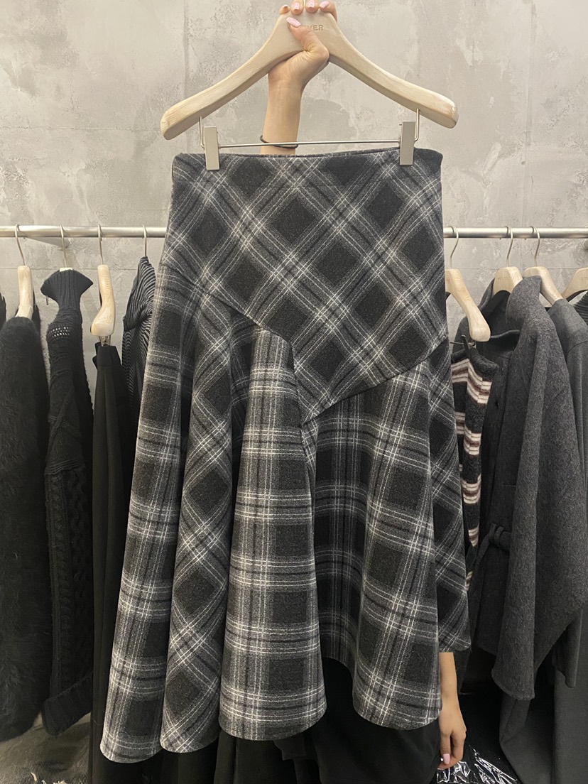 THE VETIVER-A韓國代購㊣女裝新品真品時尚職業熱賣休閑長裙VETIVER長裙圖色1