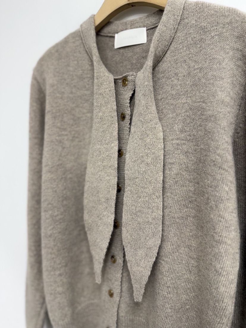 YIKHO STYLE東大門㊣實拍女裝新品人氣休閑推薦針織衫圍巾YIKHO STYLE針織衫