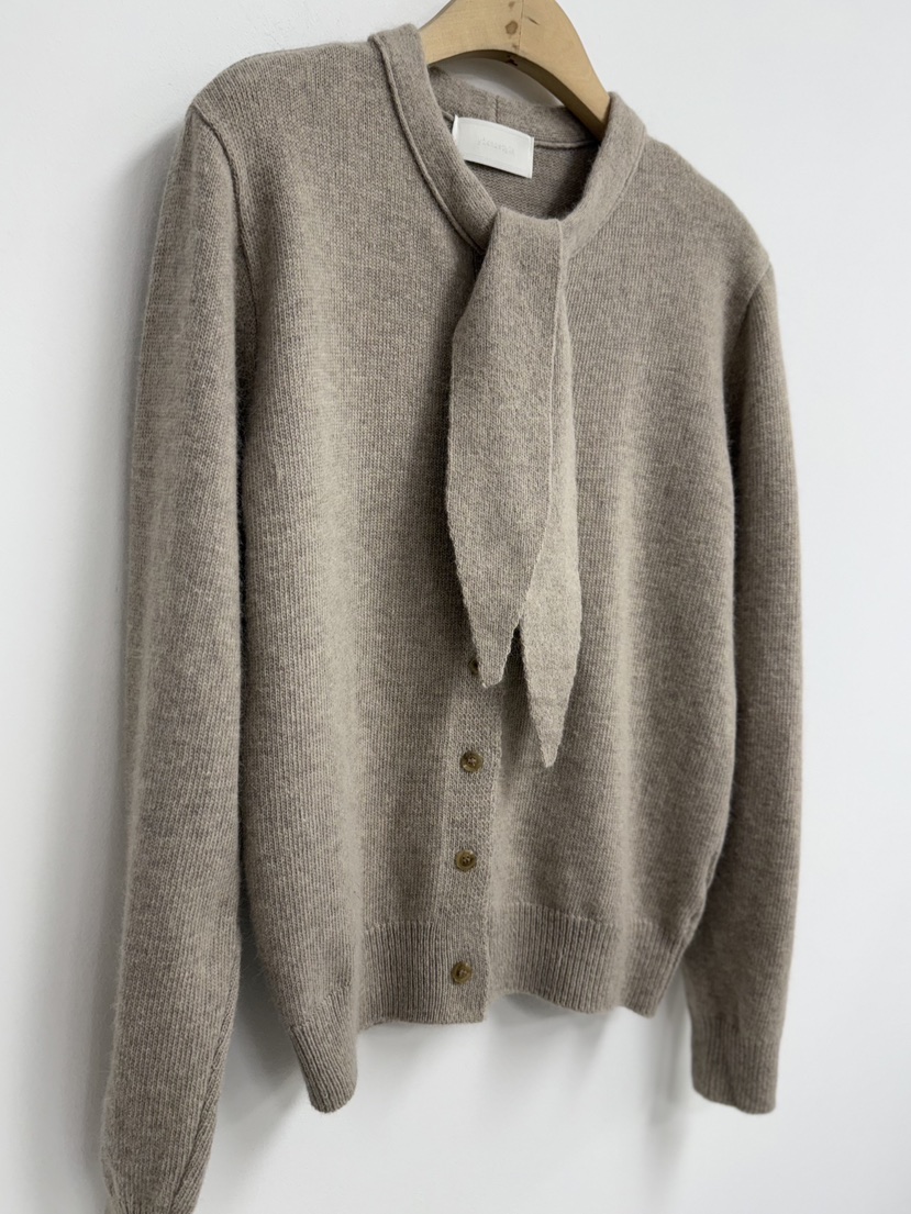 YIKHO STYLE東大門㊣實拍女裝新品人氣休閑推薦針織衫圍巾YIKHO STYLE針織衫