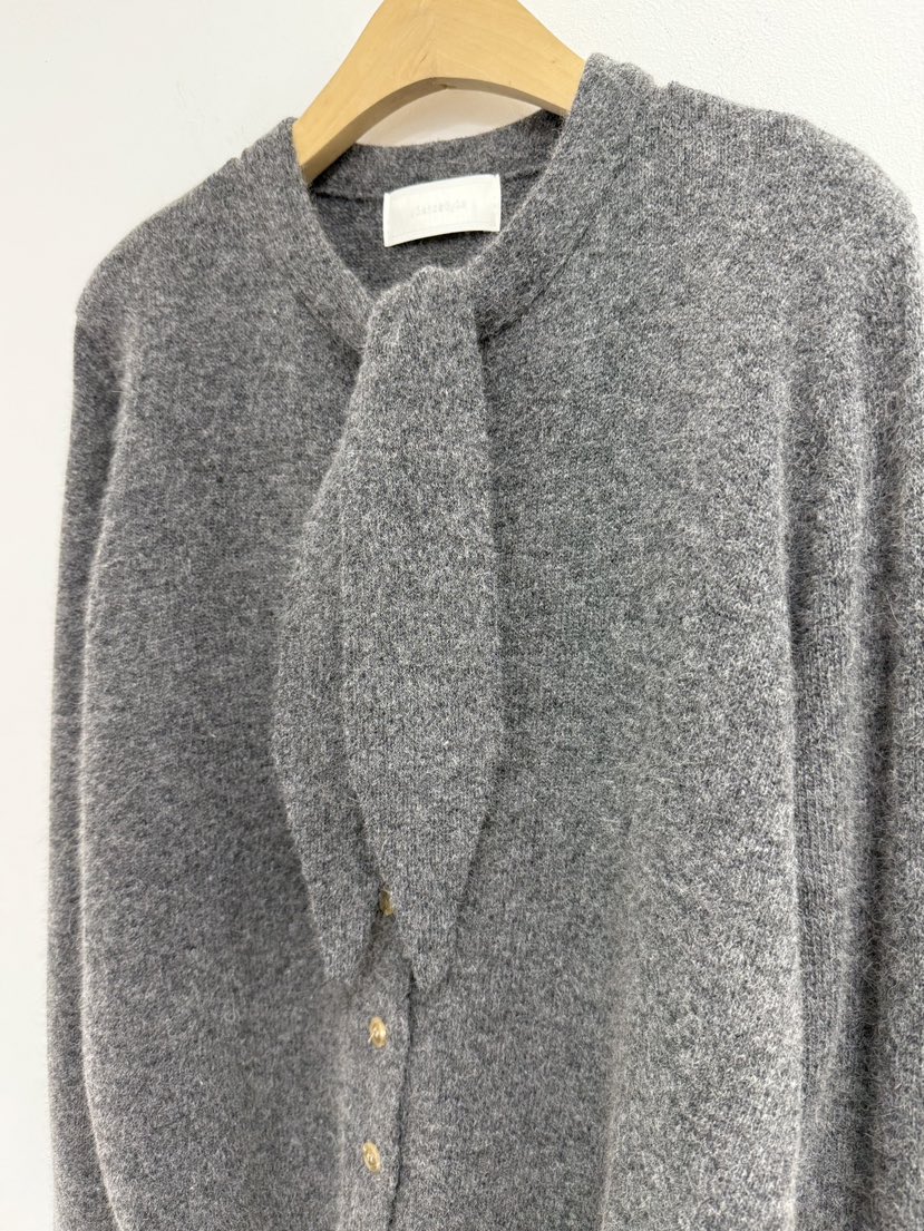 YIKHO STYLE東大門㊣實拍女裝新品人氣休閑推薦針織衫圍巾YIKHO STYLE針織衫