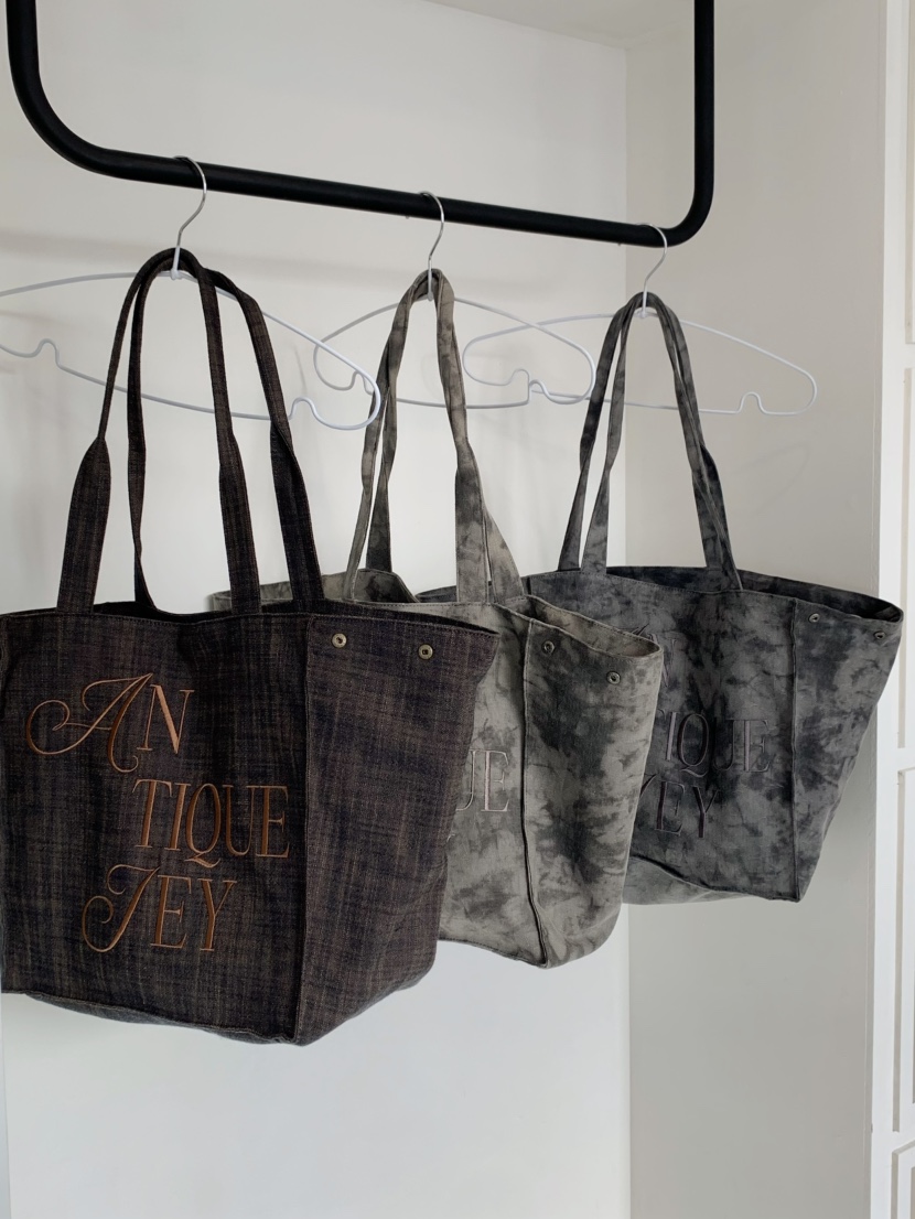 EDDY韓國直郵㊣女裝新品休閑推薦職業熱賣時尚單肩斜跨包刺繡EDDY單肩/斜跨包