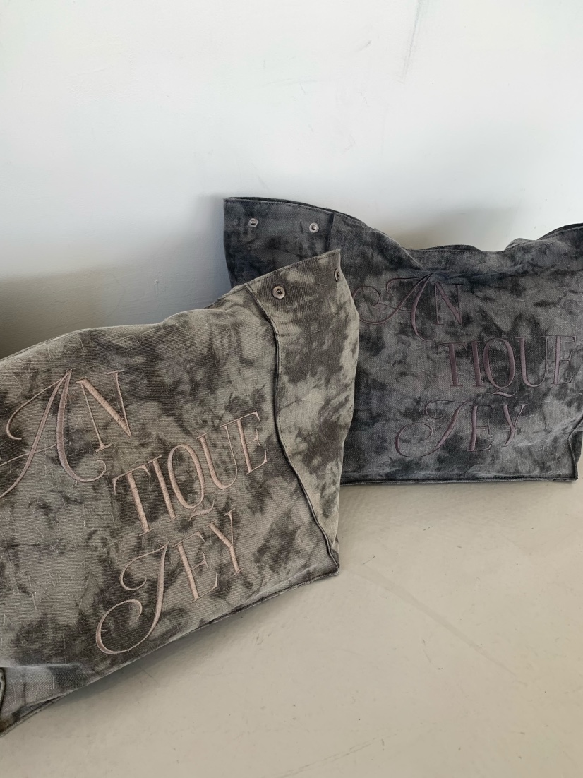 EDDY韓國直郵㊣女裝新品休閑推薦職業熱賣時尚單肩斜跨包刺繡EDDY單肩/斜跨包