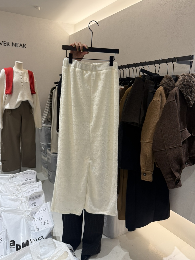 OVER NEAR東大門㊣直郵女裝新款推薦真品時尚長裙鉤針編織OVER NEAR長裙