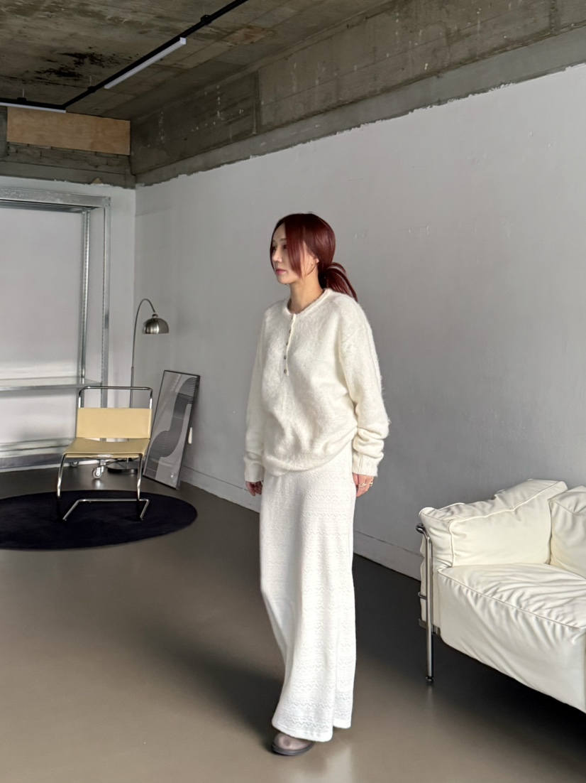 OVER NEAR東大門㊣直郵女裝新款推薦真品時尚長裙鉤針編織OVER NEAR長裙