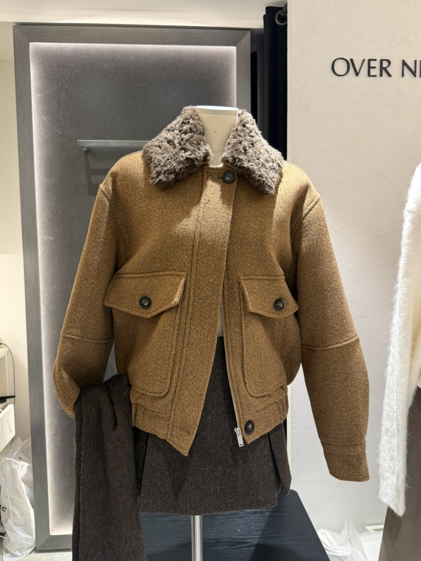 OVER NEAR東大門㊣實拍女士新款休閑真品時尚熱賣短款棉服OVER NEAR短款棉服圖色1