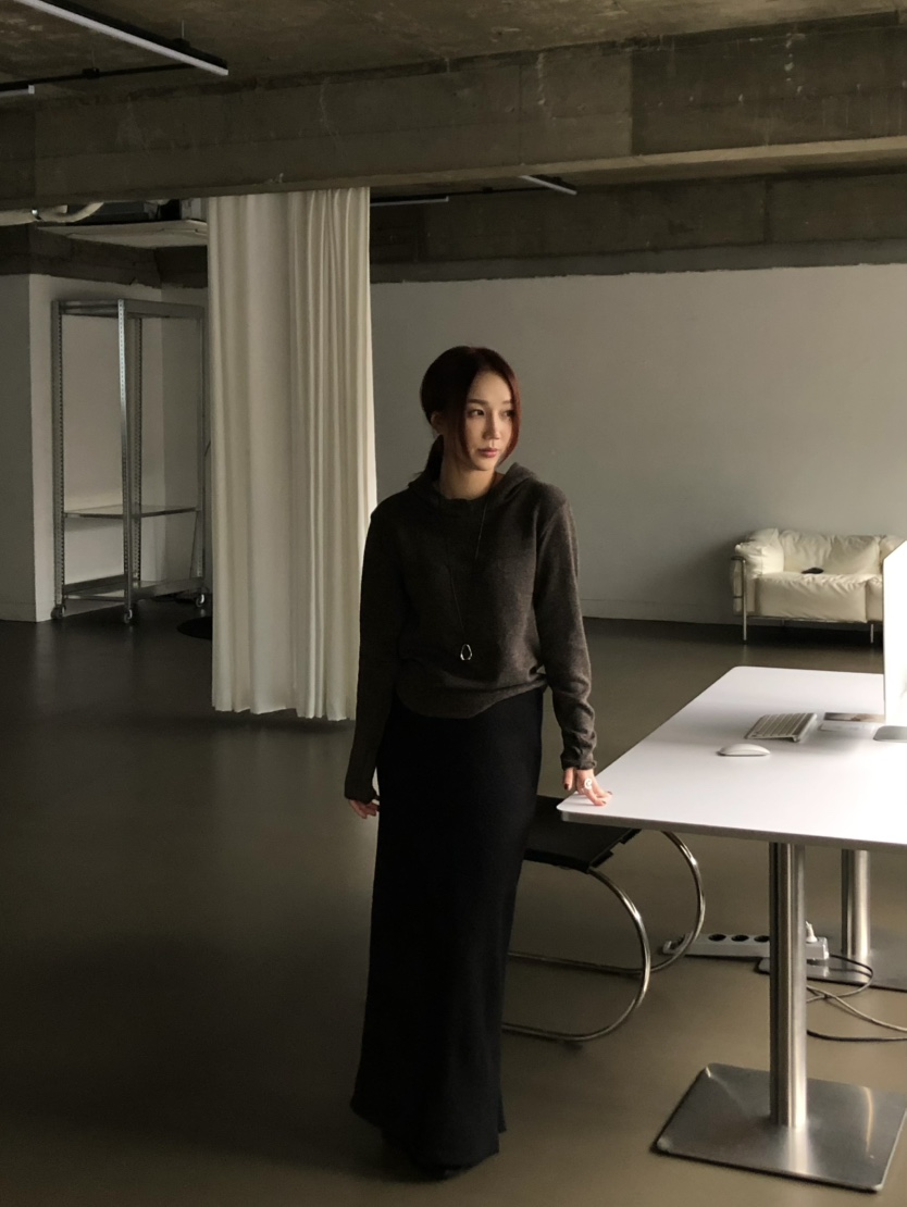 OVER NEAR東大門㊣直郵女士新品熱賣休閑25秋冬時尚職業衛衣OVER NEAR衛衣