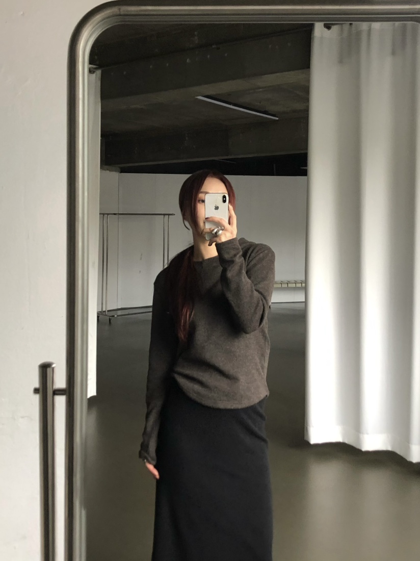 OVER NEAR東大門㊣直郵女士新品熱賣休閑25秋冬時尚職業衛衣OVER NEAR衛衣