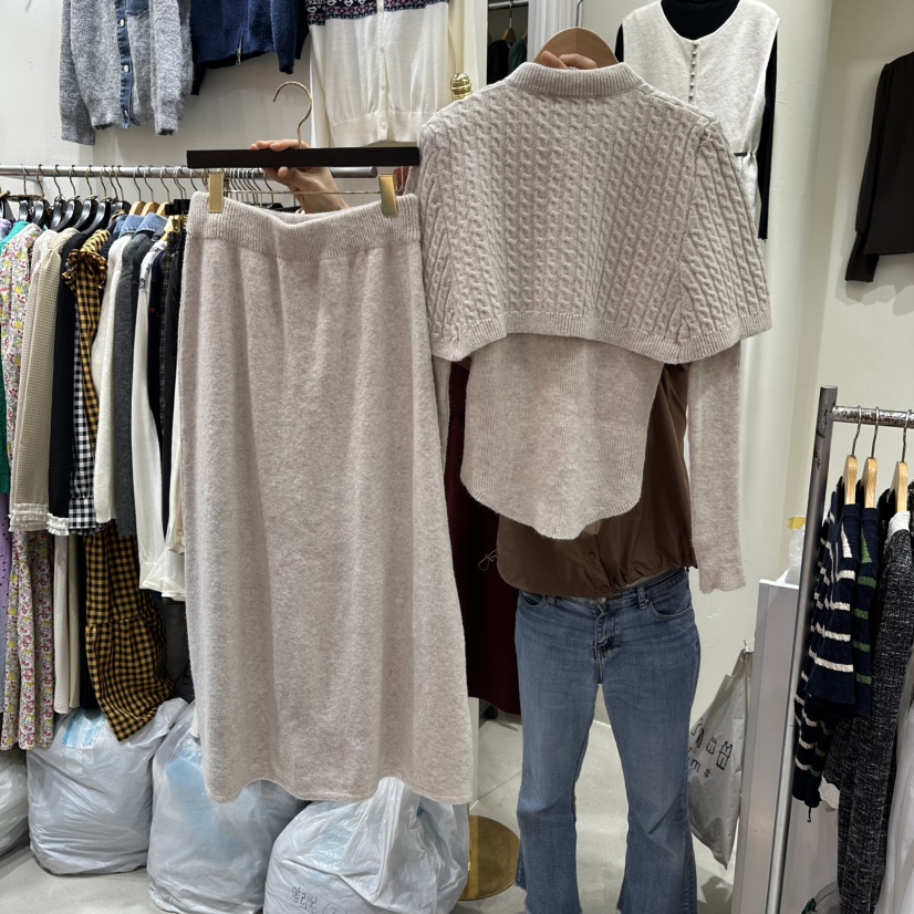 BIKINI東大門㊣代購女裝新品熱賣人氣時尚套裝斗篷套裝圍巾BIKINI套裝