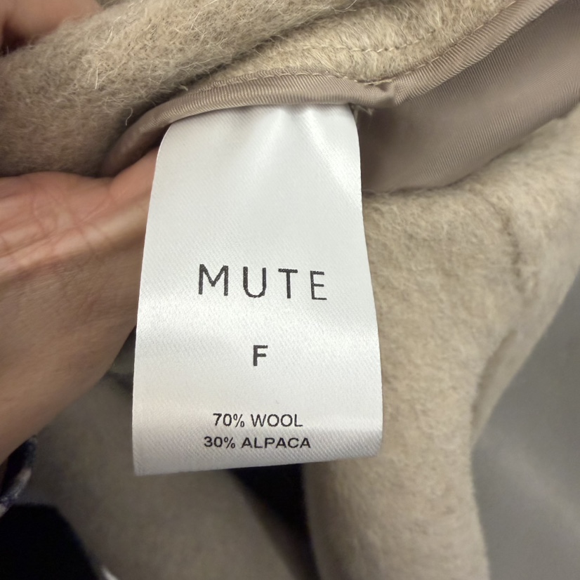 MUTE-P韓國代購㊣女士新品熱賣真品推薦職業中長款大衣含圍巾MUTE中長款大衣