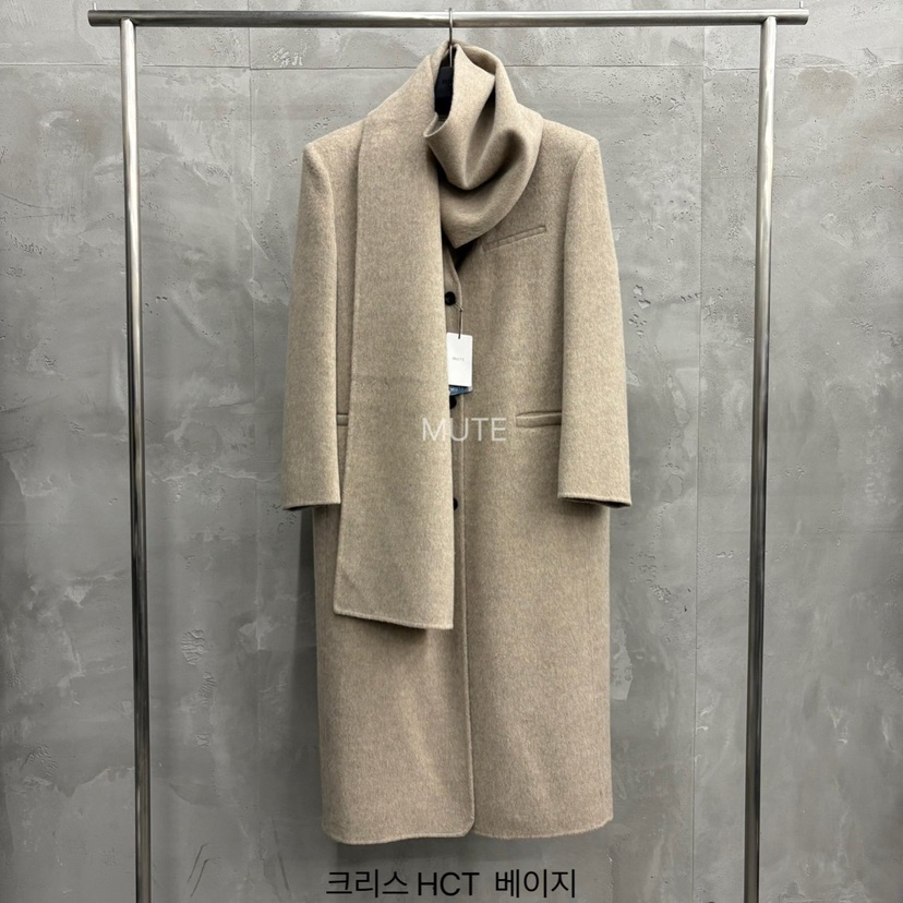 MUTE-P韓國代購㊣女士新品熱賣真品推薦職業中長款大衣含圍巾MUTE中長款大衣圖色1