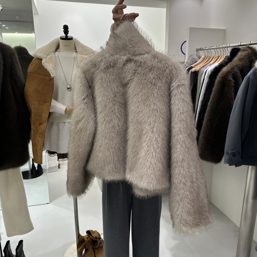 AHOY東大門㊣直郵女裝新品休閑25秋冬人氣職業短款大衣皮草AHOY短款大衣