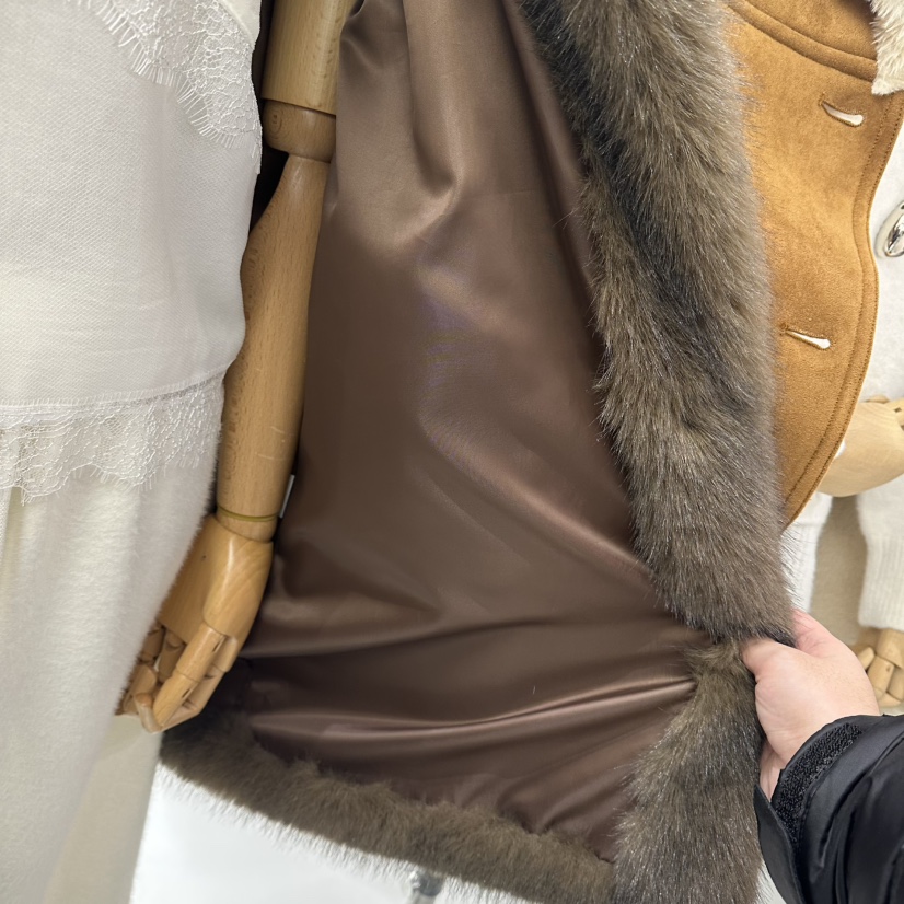 AHOY東大門㊣直郵女士新款職業人氣休閑熱賣時尚短款大衣毛絨AHOY短款大衣