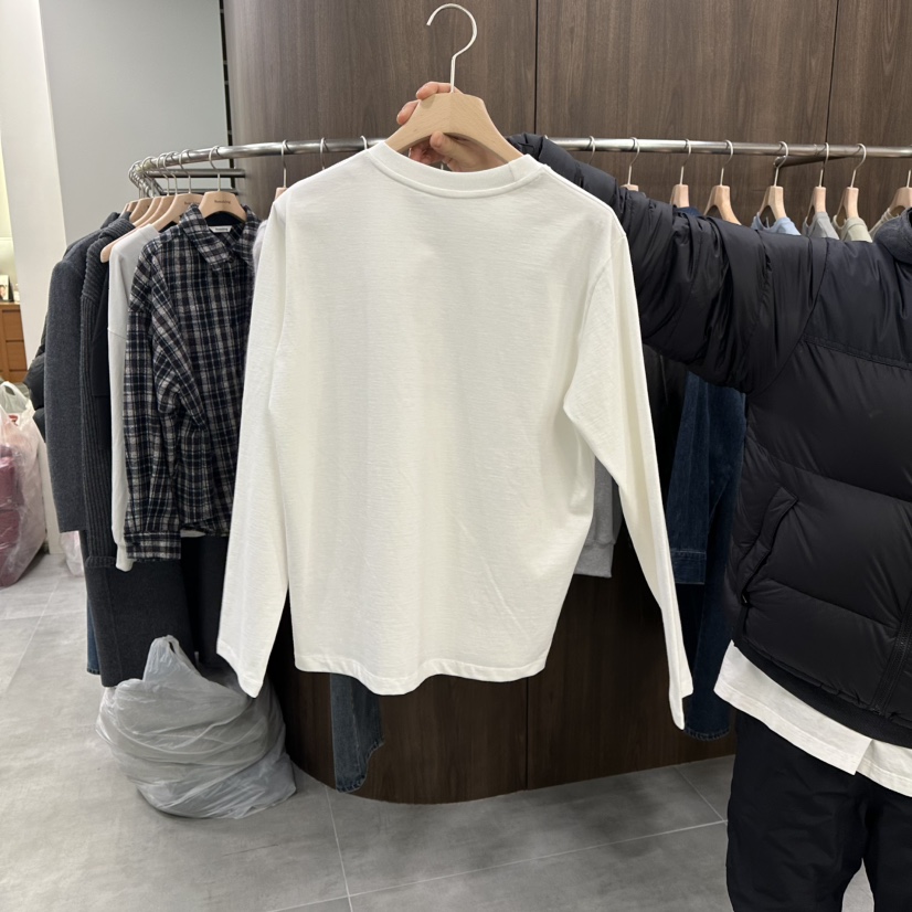 URBANSTORY/REMAKING東大門㊣實拍女裝新品25秋冬休閑長袖T恤Remaking/URBANSTORY長袖T恤