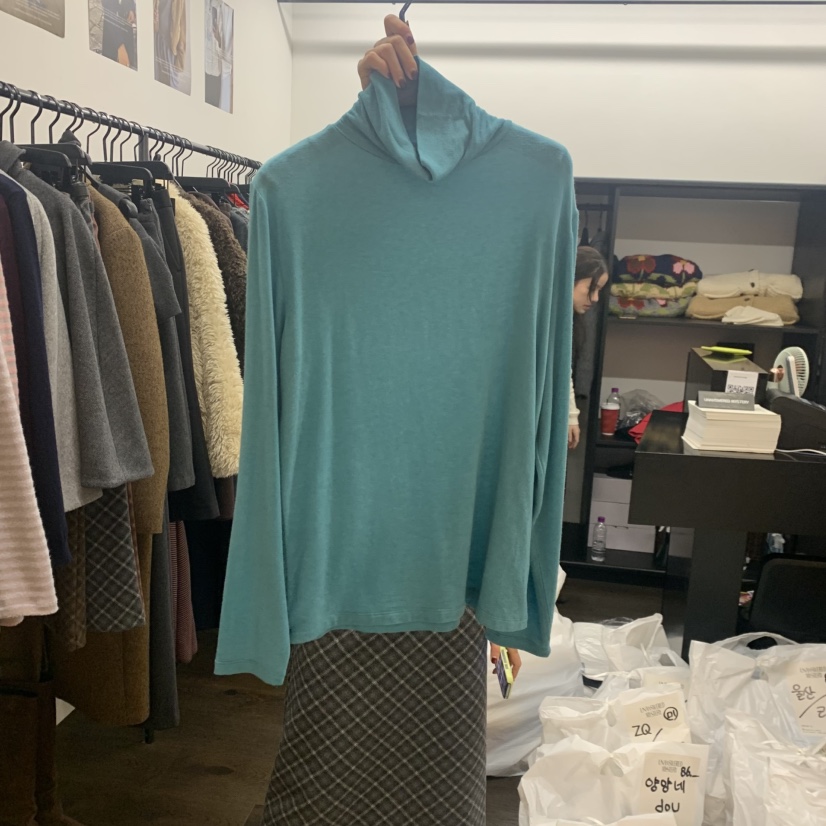 UNANSWERED-MYSTERY韓國直郵㊣女裝新品25秋冬熱賣長袖T恤UNANSWERED-MYSTERY長袖T恤圖色1