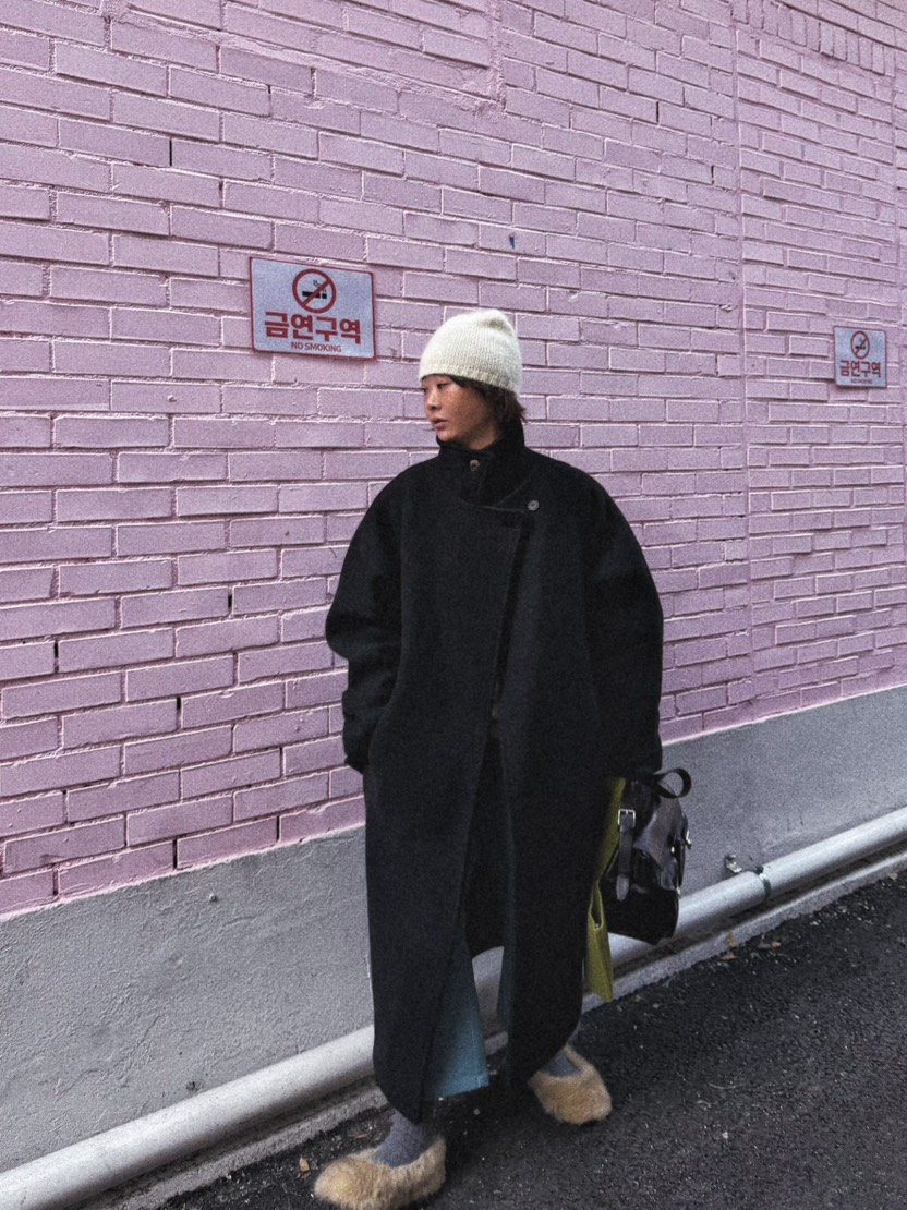 OLI SEOUL東大門㊣直郵女士新款真品推薦人氣熱賣中長款大衣OLI SEOUL中長款大衣