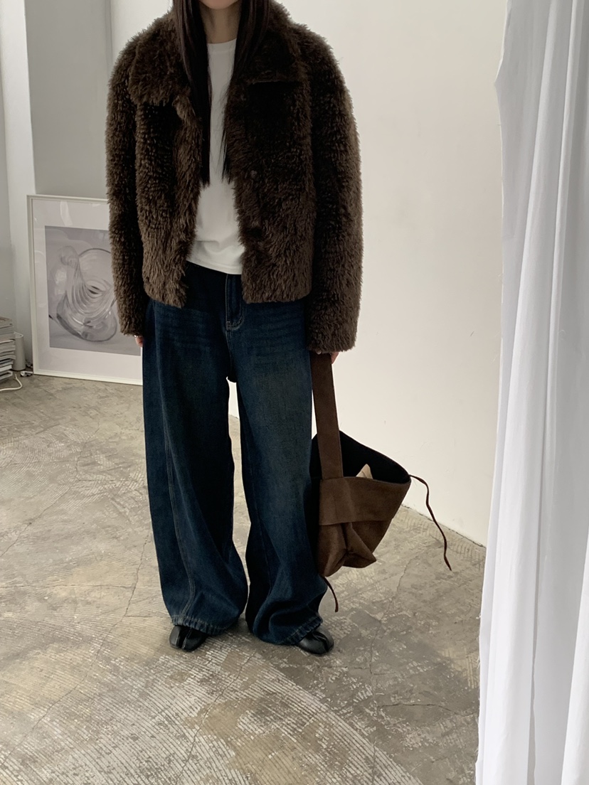 RIVER RAIN韓國代購㊣女裝新品人氣時尚短款大衣奶油色皮草RIVER RAIN短款大衣