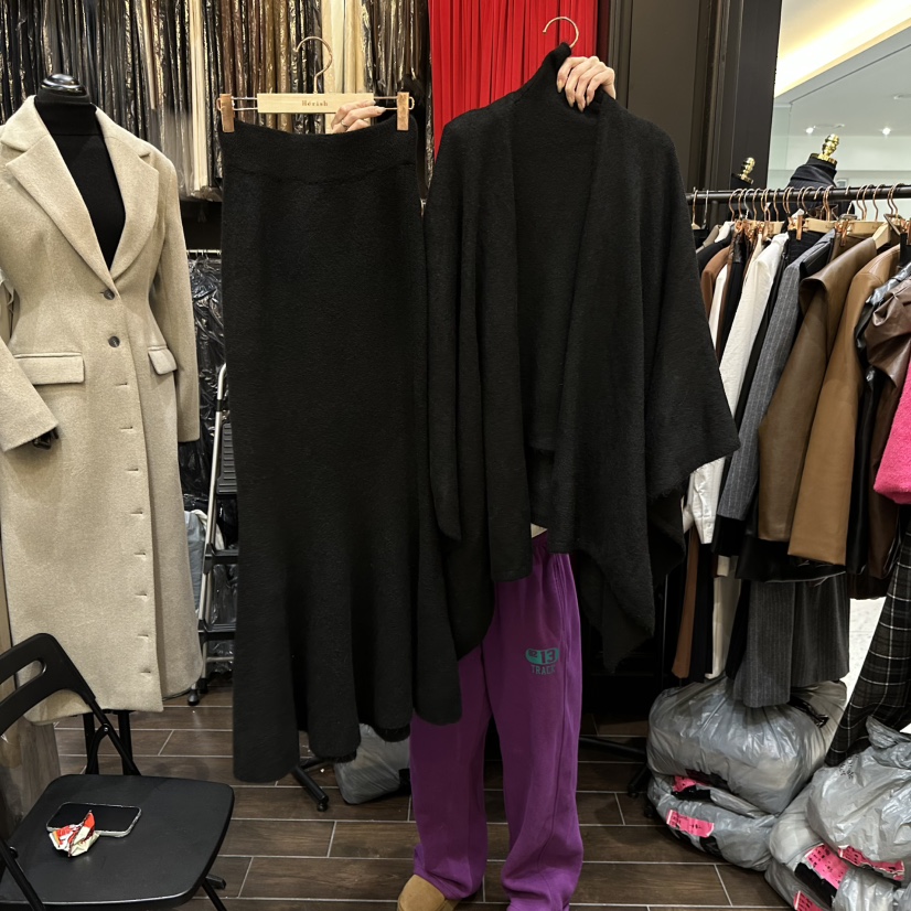 HERISH-HAUTE韓國代購㊣女士新品熱賣時尚休閑25秋冬推薦套裝HERISH-HAUTE套裝圖色3黑色