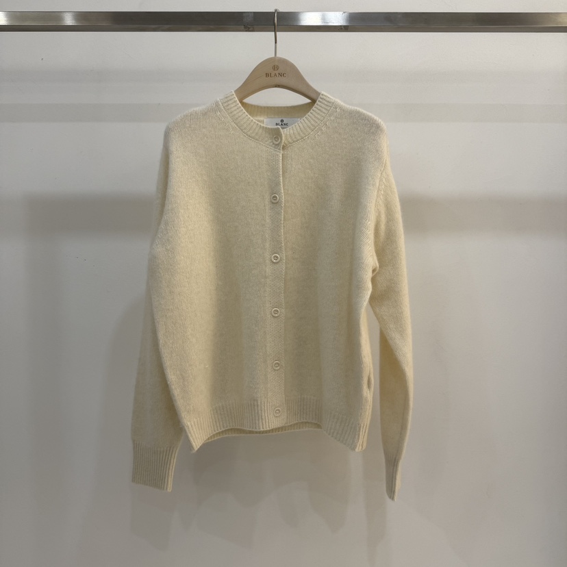 BLANC-A東大門㊣實拍女士新款時尚人氣職業熱賣針織衫浣熊BLANC-A針織衫圖色1