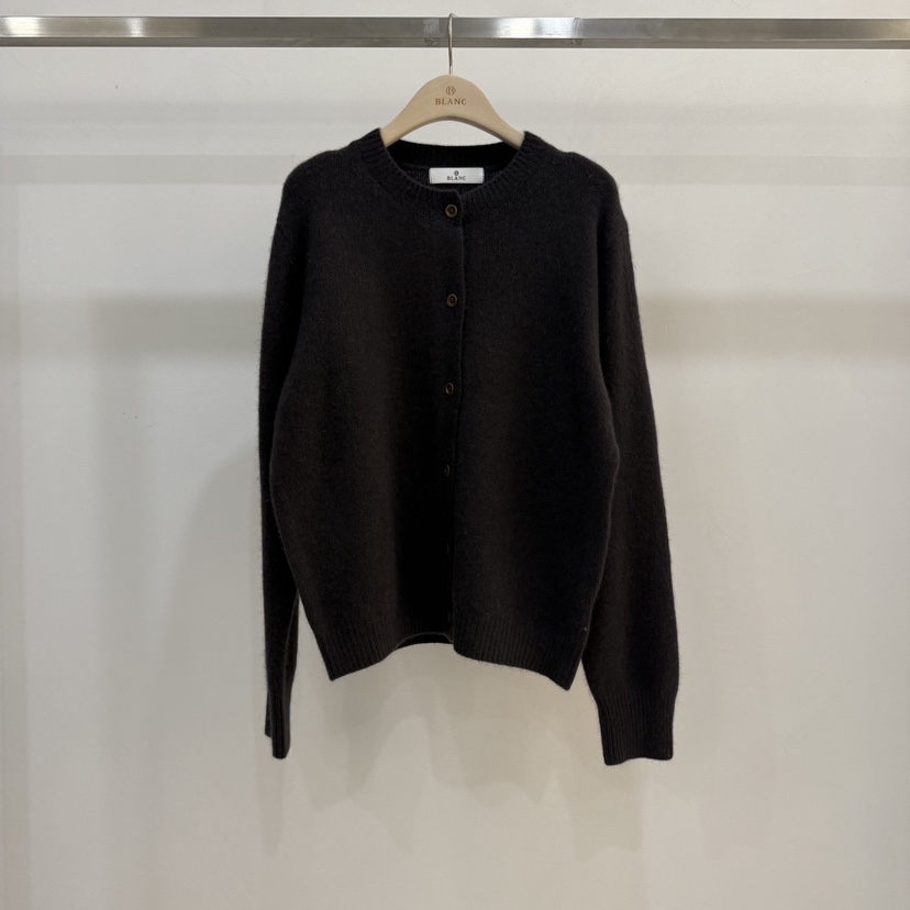 BLANC-A東大門㊣實拍女士新款時尚人氣職業熱賣針織衫浣熊BLANC-A針織衫圖色3