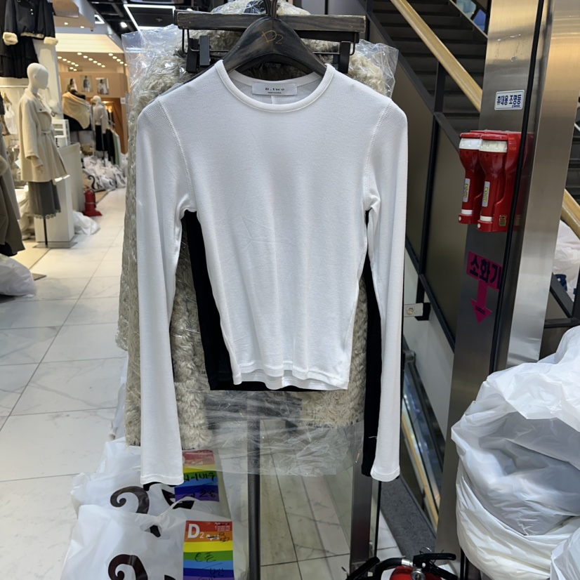 A2/D2東大門㊣實拍女裝新款人氣職業時尚休閑長袖T恤保暖圓領A2/D2長袖T恤圖色1