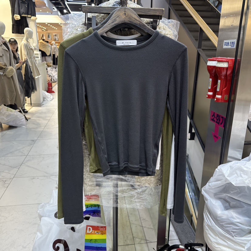 A2/D2東大門㊣實拍女裝新款人氣職業時尚休閑長袖T恤保暖圓領A2/D2長袖T恤圖色3