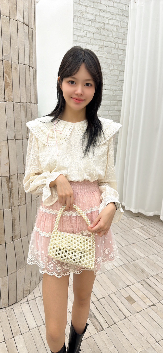 YARD東大門㊣直郵女士新款時尚推薦襯衫蕾絲衫含胸花刺繡雙層YARD襯衫/蕾絲衫