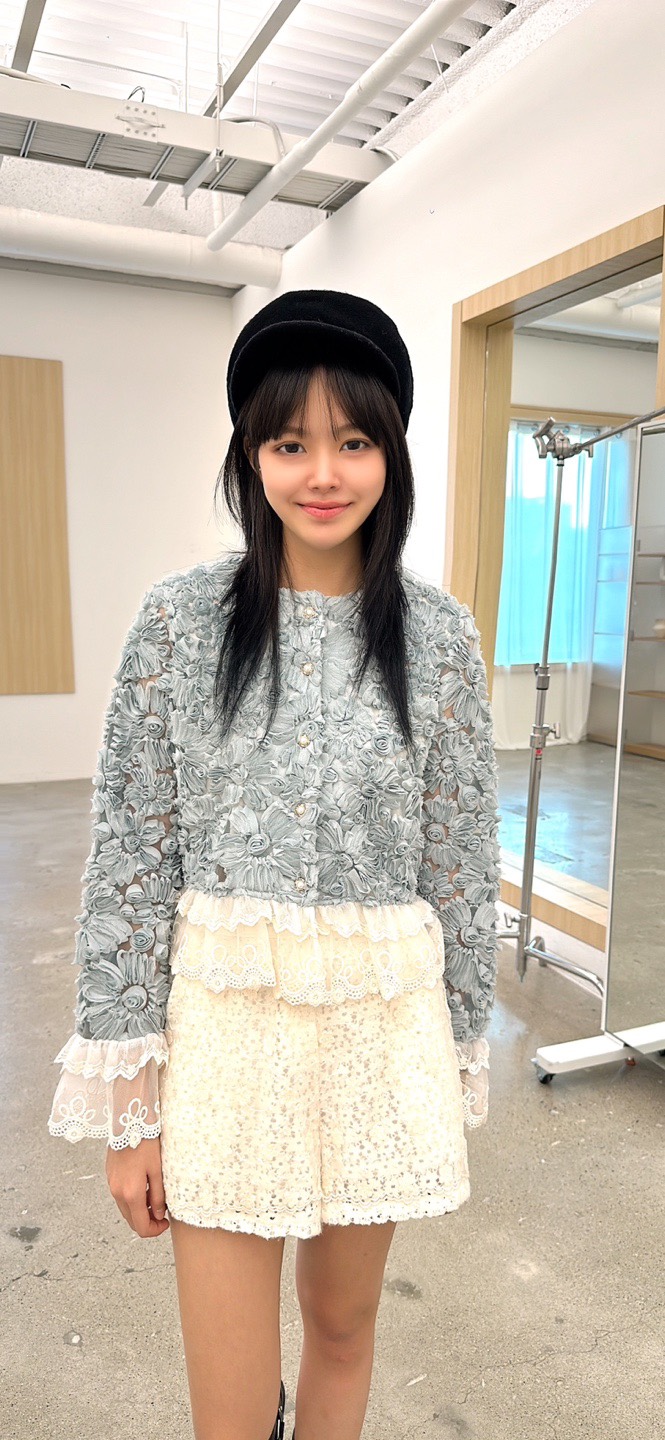 YARD韓國代購㊣女裝新款時尚推薦休閑熱賣職業襯衫蕾絲衫繡花YARD襯衫/蕾絲衫