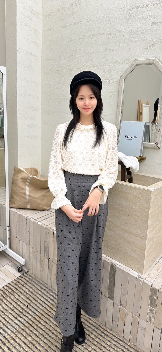 YARD東大門㊣直郵女裝新款職業時尚人氣休閑襯衫蕾絲衫含胸花YARD襯衫/蕾絲衫