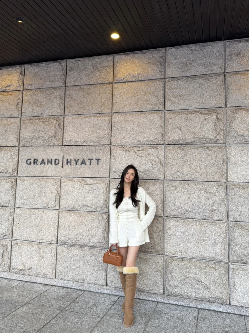 LAFFINE-P韓國代購㊣女裝新品人氣時尚休閑套裝三件套開衫LAFFINE-P套裝