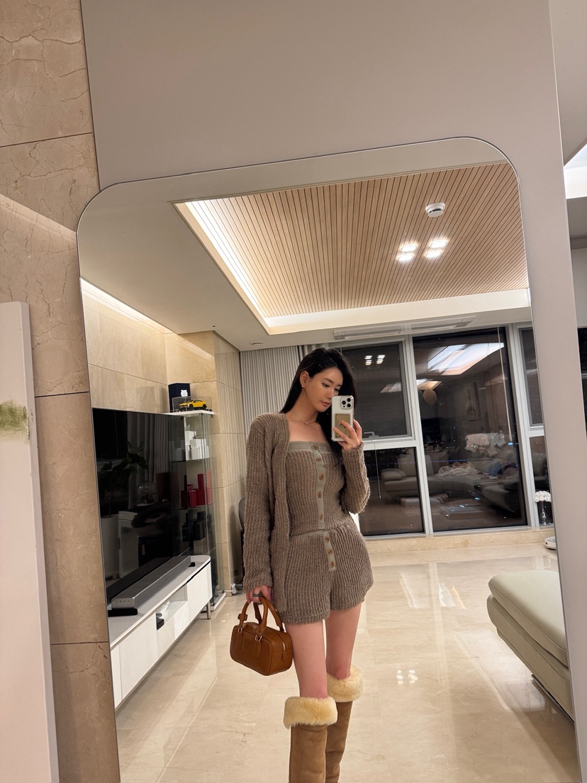 LAFFINE-P韓國代購㊣女裝新品人氣時尚休閑套裝三件套開衫LAFFINE-P套裝