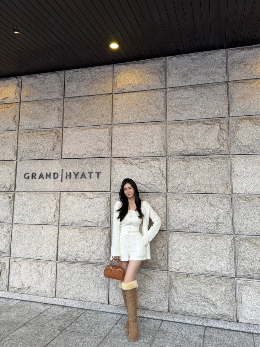 LAFFINE-P韓國代購㊣女裝新品人氣時尚休閑套裝三件套開衫LAFFINE-P套裝