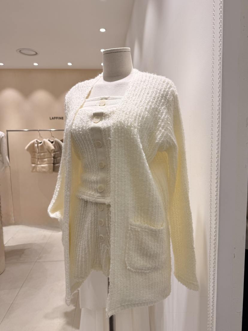 LAFFINE-P韓國代購㊣女裝新品人氣時尚休閑套裝三件套開衫LAFFINE-P套裝